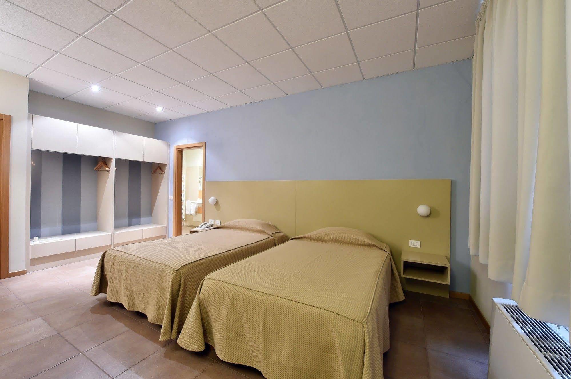 Tati Hotel Lugo  Exteriér fotografie